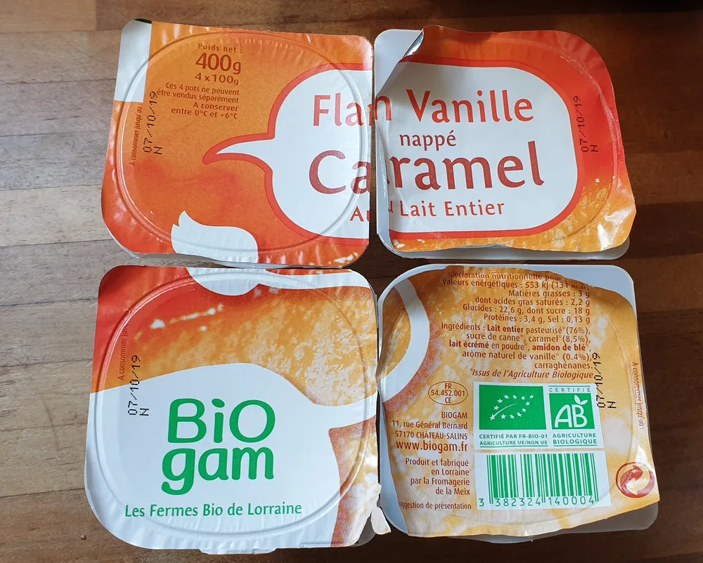 Flan vanille nappé caramel au lait entier