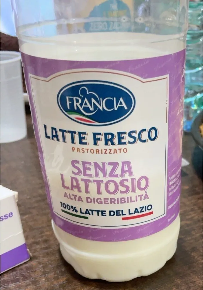 Latte fresco senza lattosio