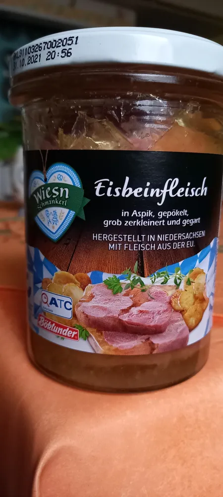 Eisbeinfleisch in Aspik