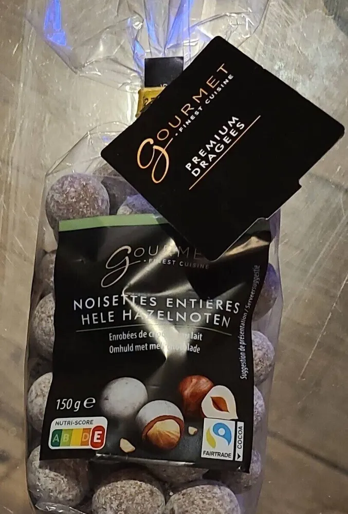 Noisettes entières