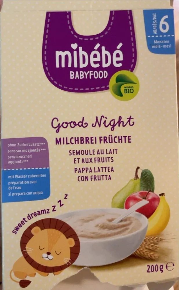 Semoule au lait et aux fruits