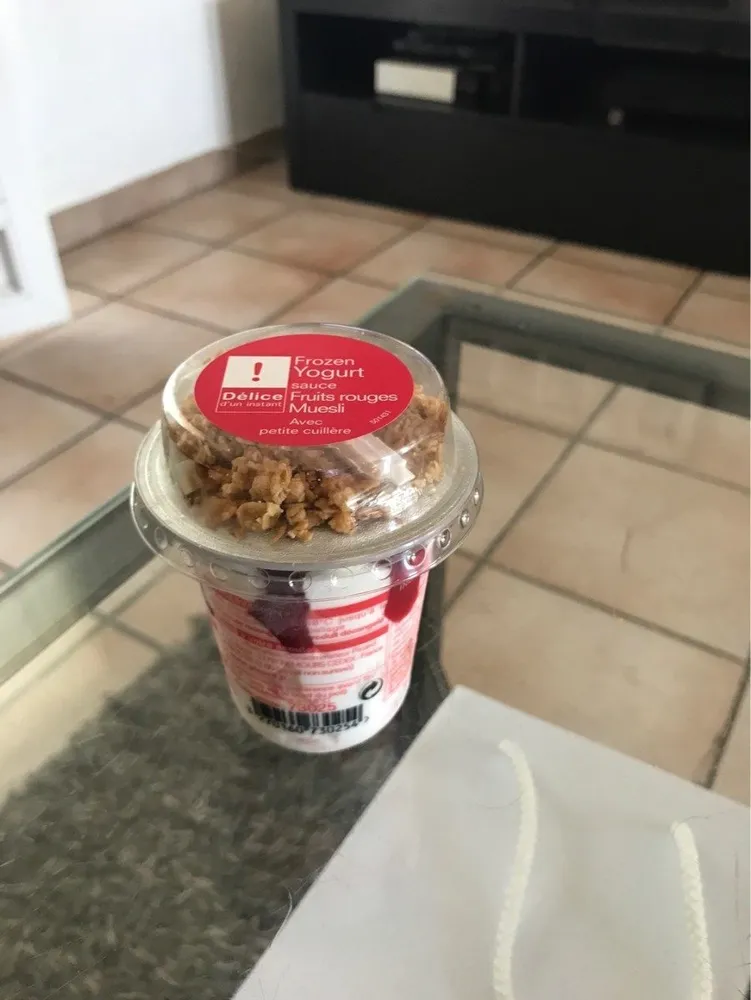 Frozen yogurt