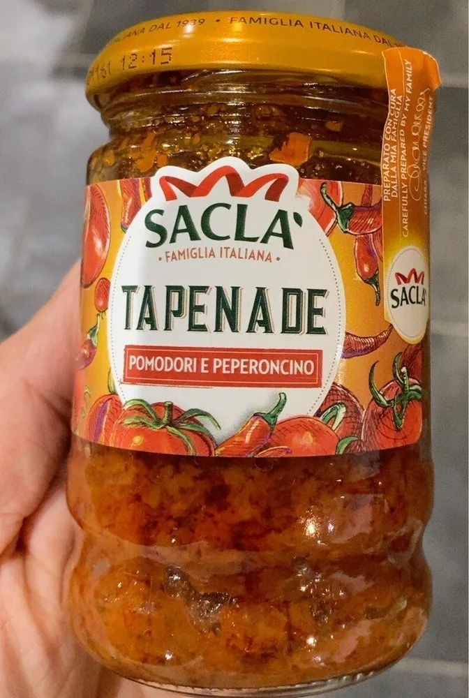 Tapenade pomodori peperoncino