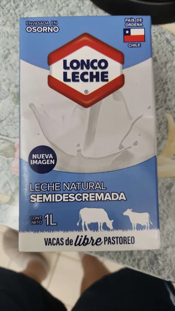 LECHE NATURAL SEMIDESCREMADA