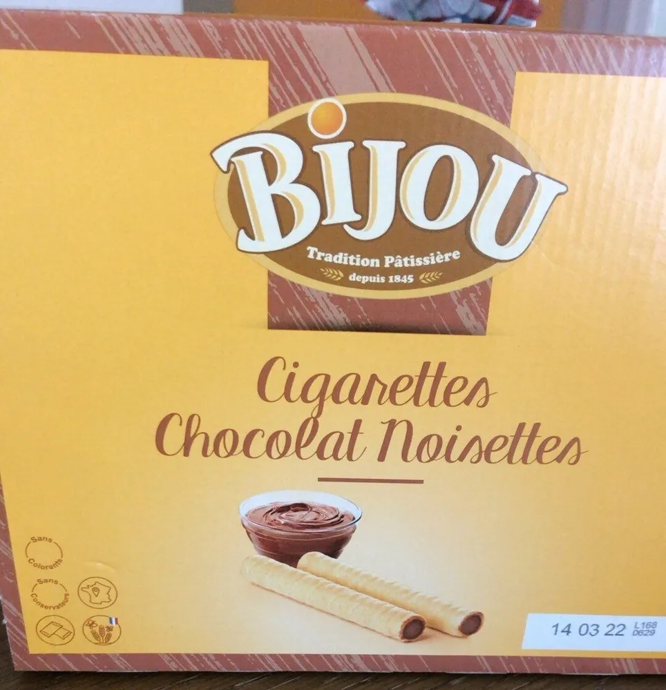 Cigarettes chocolat noisette