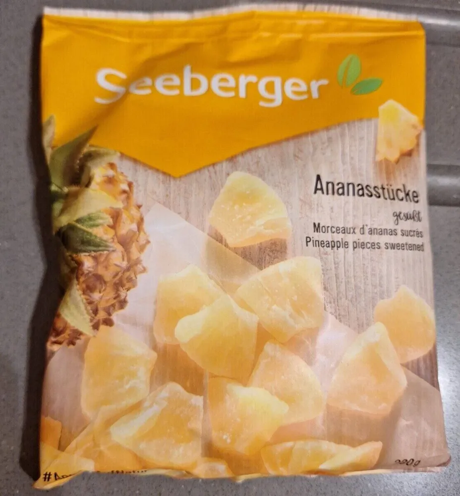 Morceau d'ananas sucrés