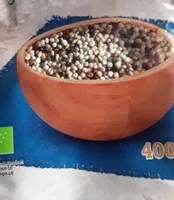 Quinoa tricolore