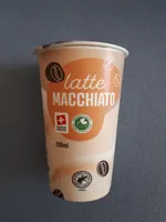 Latte macchiato in Becher