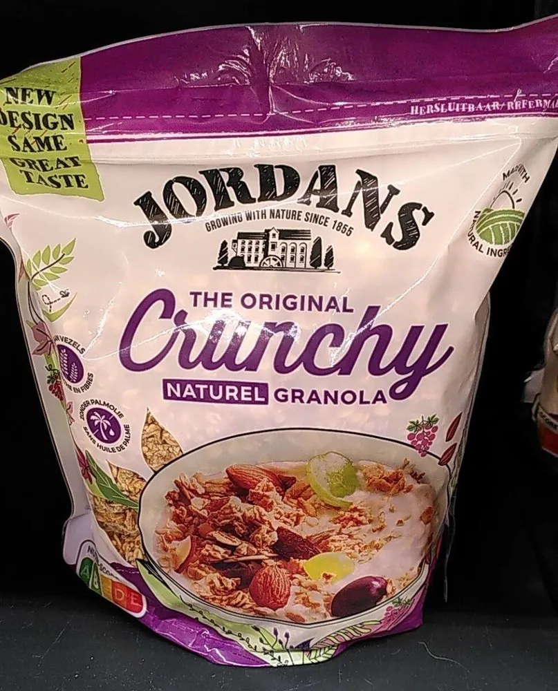 The original crunchy naturel granola