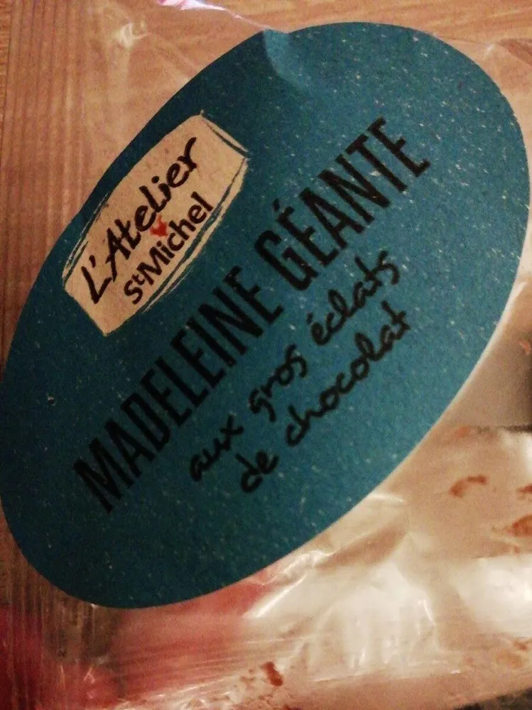 Madeleine géante aux éclats de chocolat et chocolat au lait