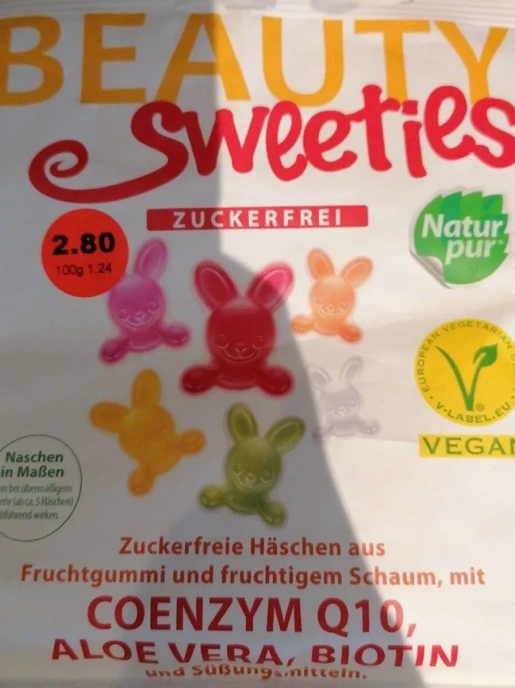 Zuckerfreie Häschen aus Fruchtgummi und fruchtigem Schaum