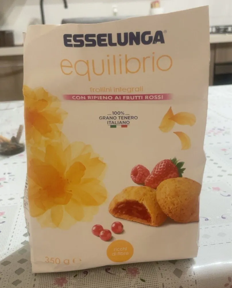Frollini integrali con ripieno ai frutti di bosco