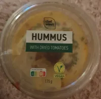 Hummus with dried tomatoes