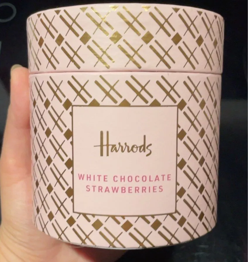White chocolate strawberries
