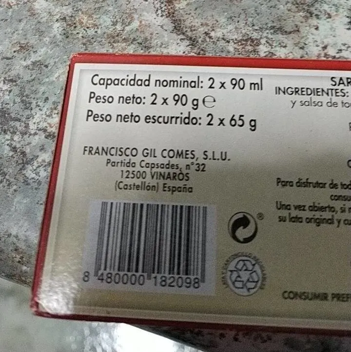 Sardinillas en tómate