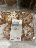 ALMOND CROISSANT PASTRY