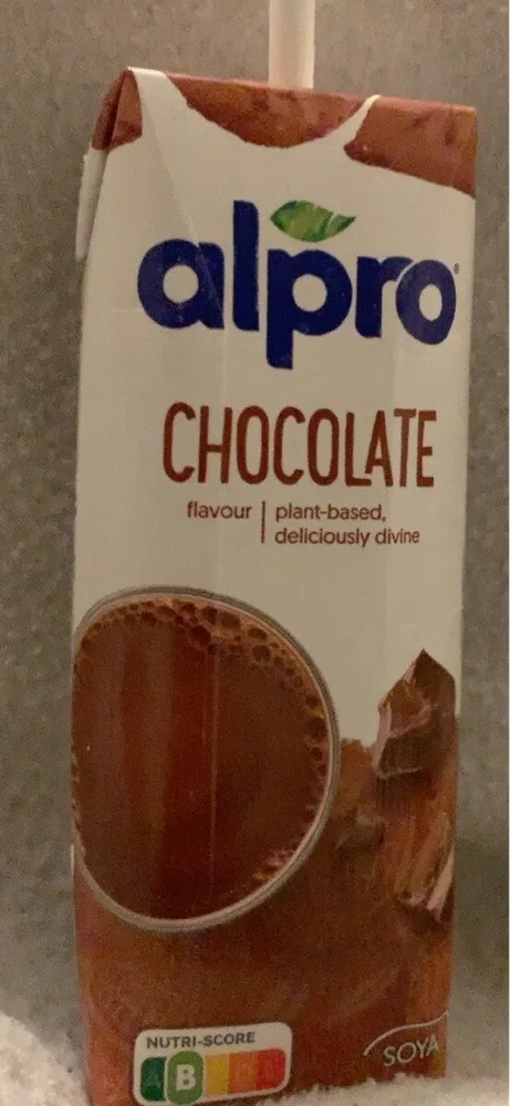 Chocolate milk plant-based
