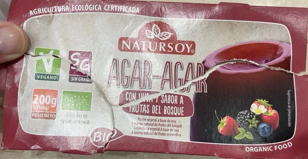 Agar-agar con uva y sabor a frutas del bosque
