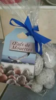 Bonbons de chocolat au praliné et dragéifiés