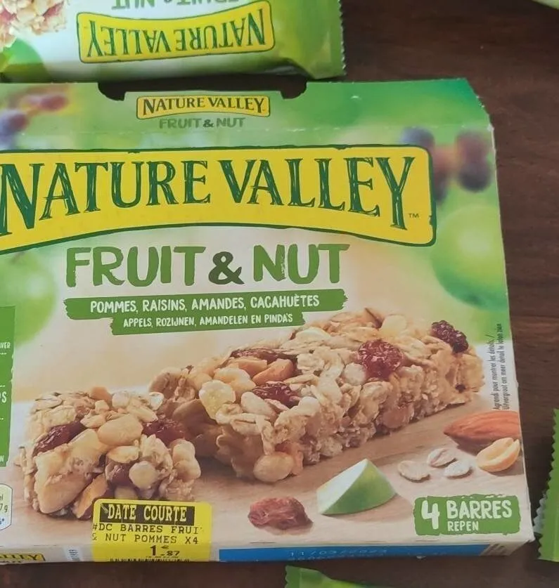 Nature Valley fruits & nut