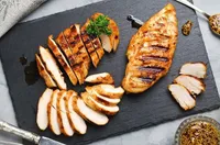 Poitrines de poulet cuites