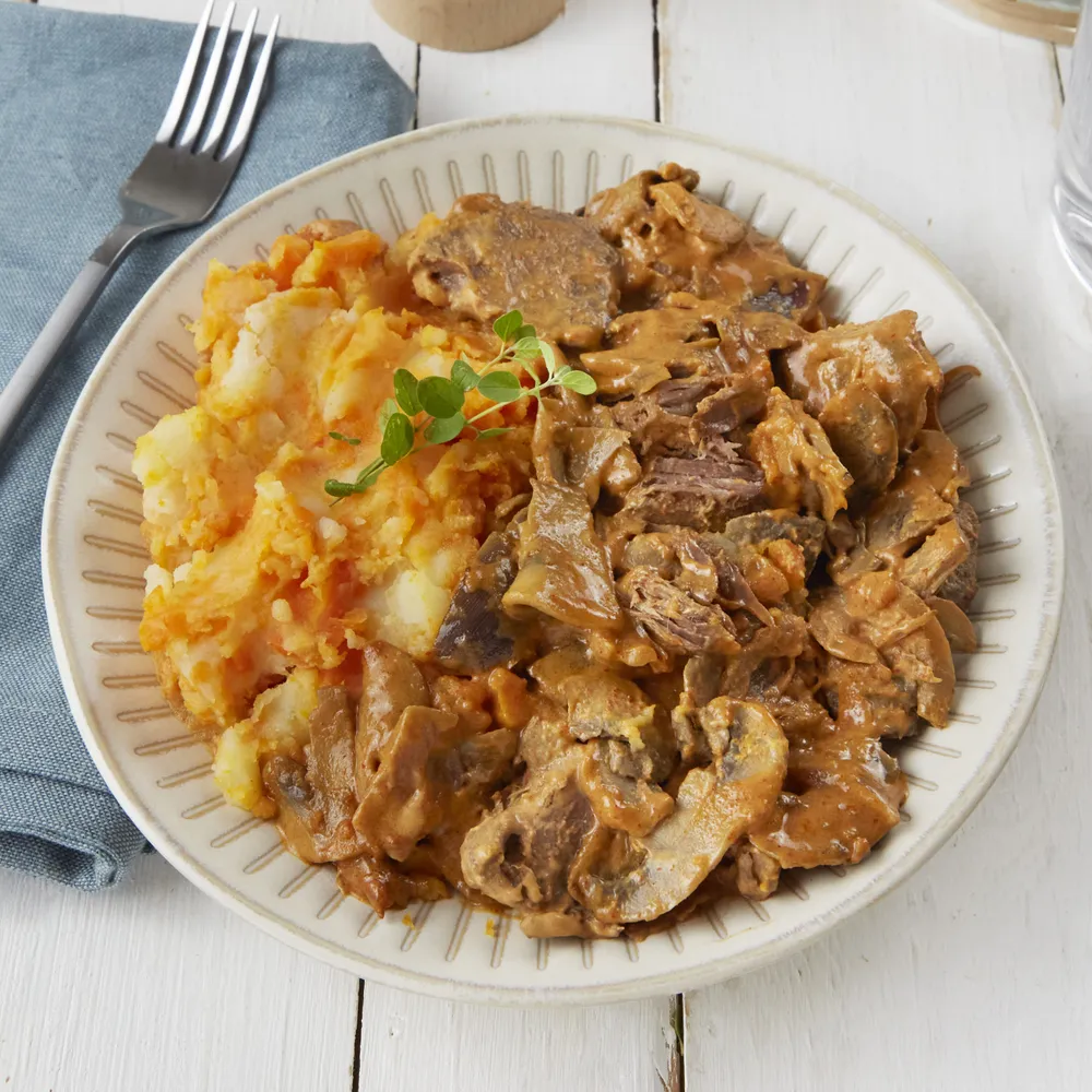 Boeuf Stroganoff, purée de carotte et de pommes de terre