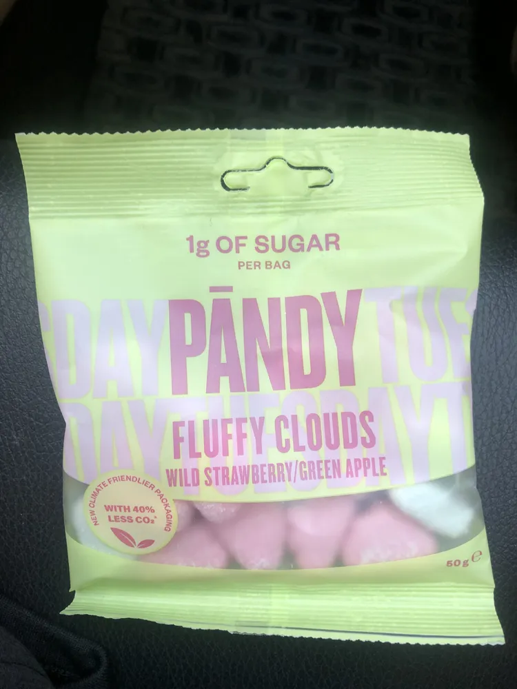 Pandy fluffy clouds
