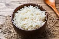 Arroz branco cozido com sal
