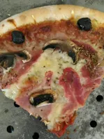 Pizza regina