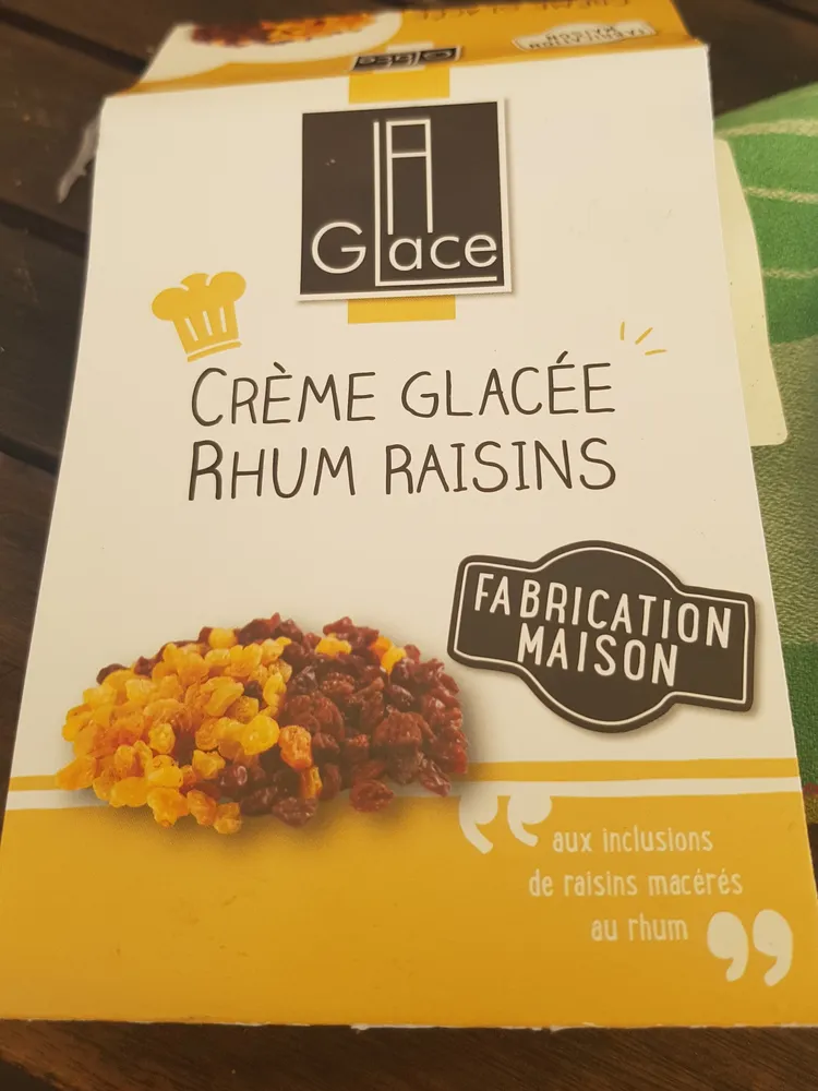 Crème glacée rhum raisins