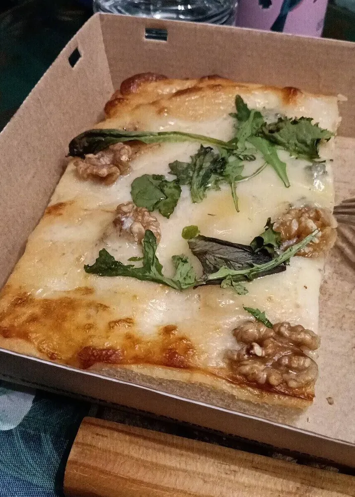 Focaccia gorgonzola noix