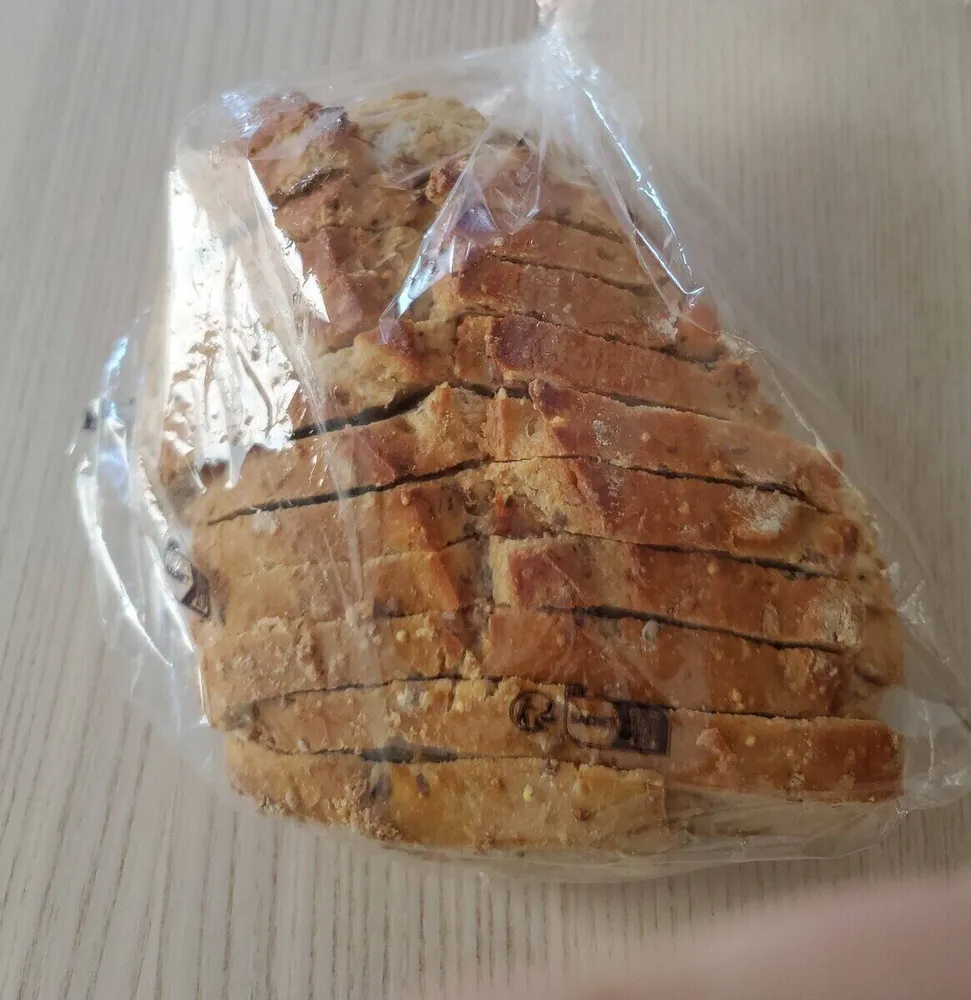 Pain pavé céréales amandes noisettes