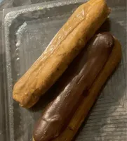 Eclairs au café