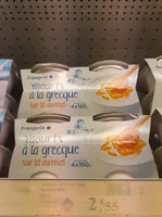 Yaourt à la grecque sur lit de miel