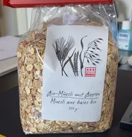 Bio-Müesli mit Beeren