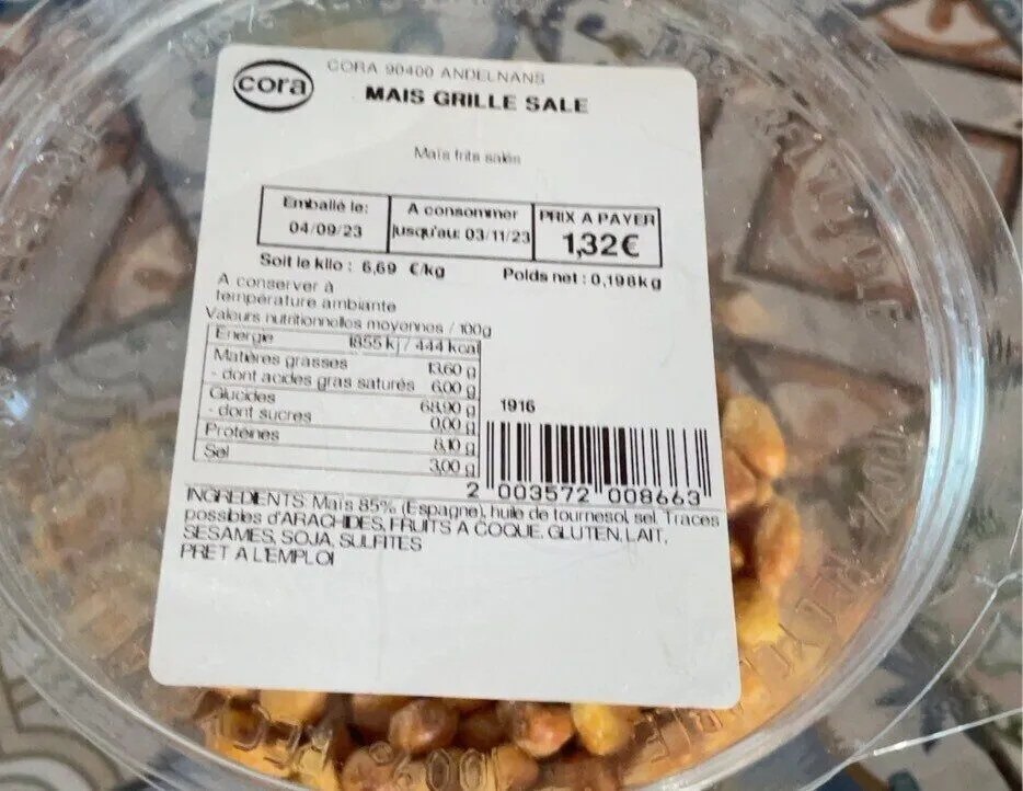 Maïs grillé salé