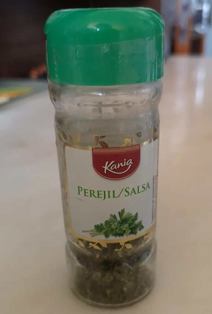 Petersilie Gerebelt