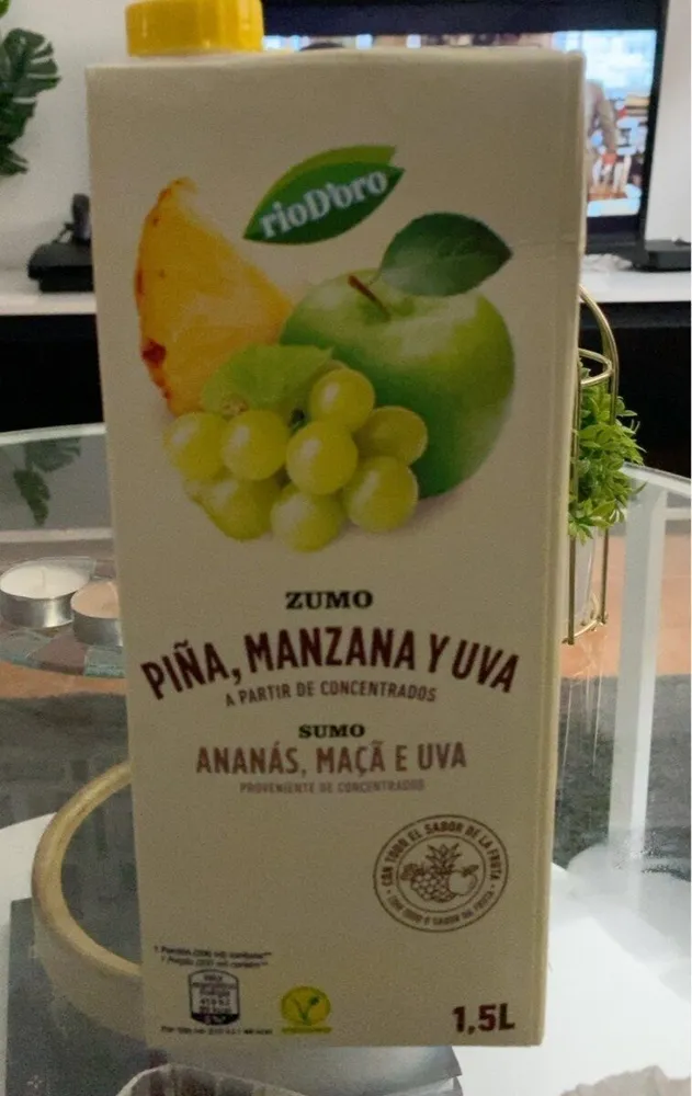 Zumo piña ,Manzana y uva