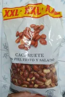 Cacahuete con piel frito y salado