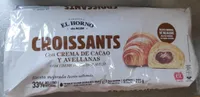 Croissants con crema de cacao y avellanas