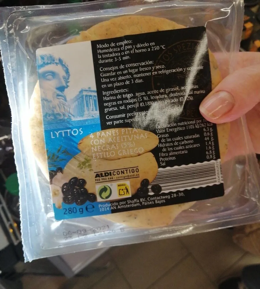 Pan con olivas