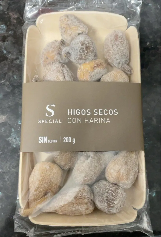 Higos secos con harina