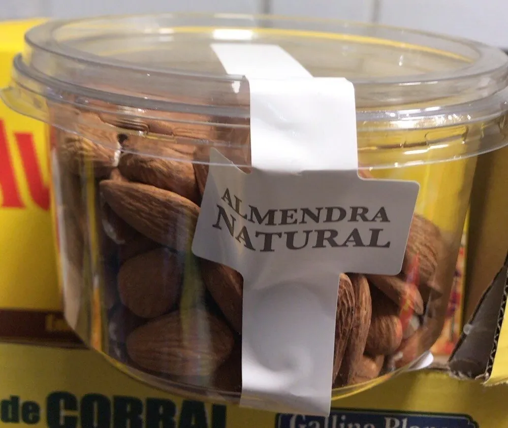 Almendra natural con piel