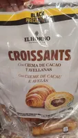Croissants con crema de cacao y avellanas