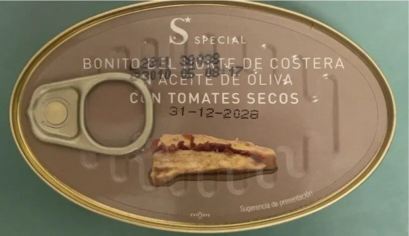 Bonito del norte de costera en aceite de oliva con tomates secos