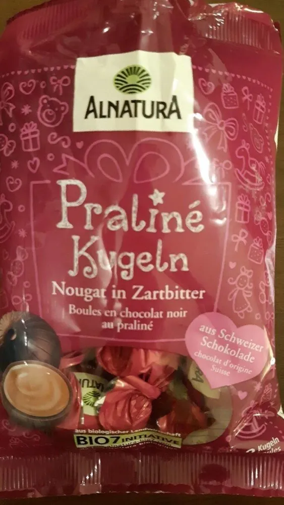 Boules en chocolat noir au praliné