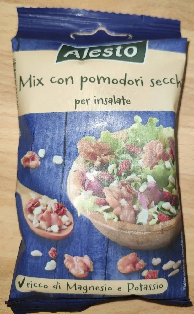 Mix con pomodori secchi per insalate