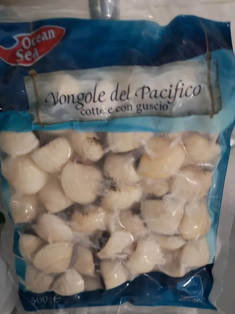 Vongole del pacifico cotte con guscio