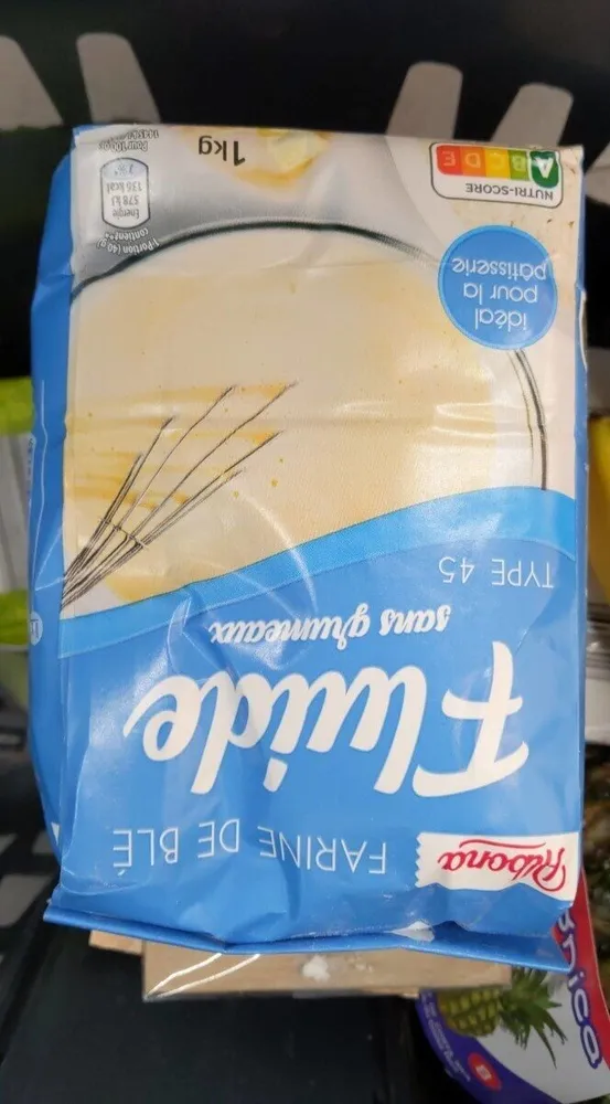 Farine de blé fluide sans grumeaux
