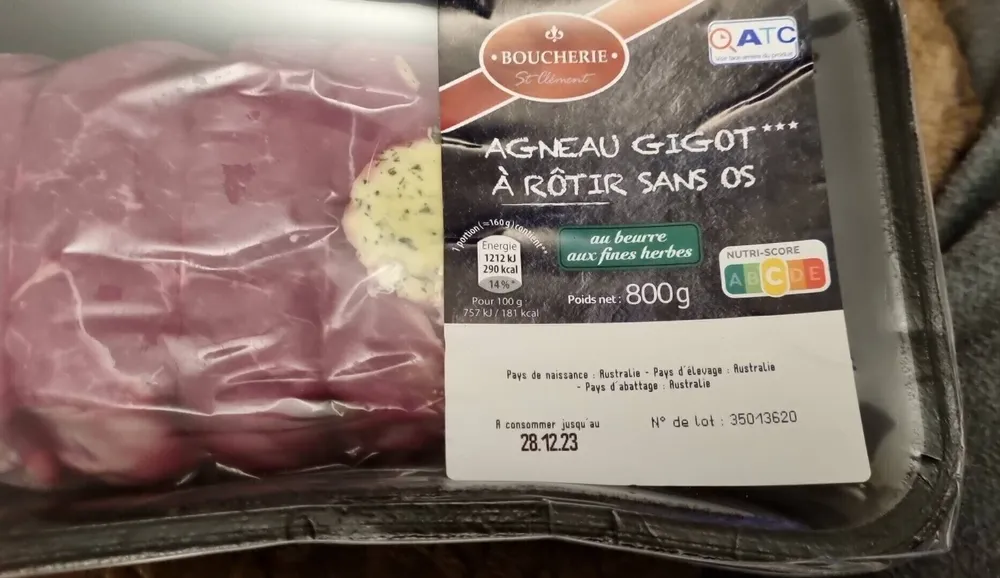 Gigot d'agneau au beurre et aux fines herbes